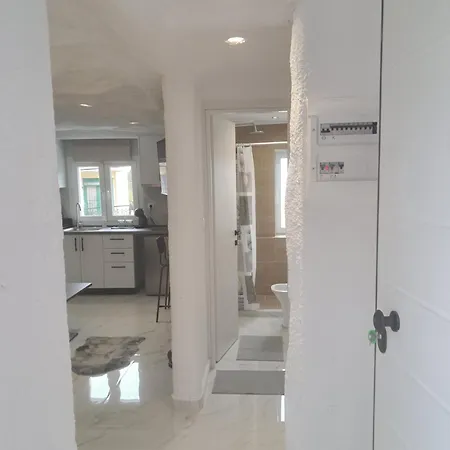 Quiet Cute Flat Close To Center Salonic